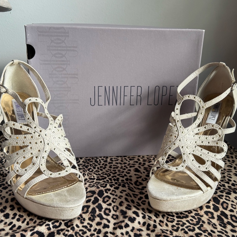 Jennifer Lopez Cream Strappy Heels for Any Occasion